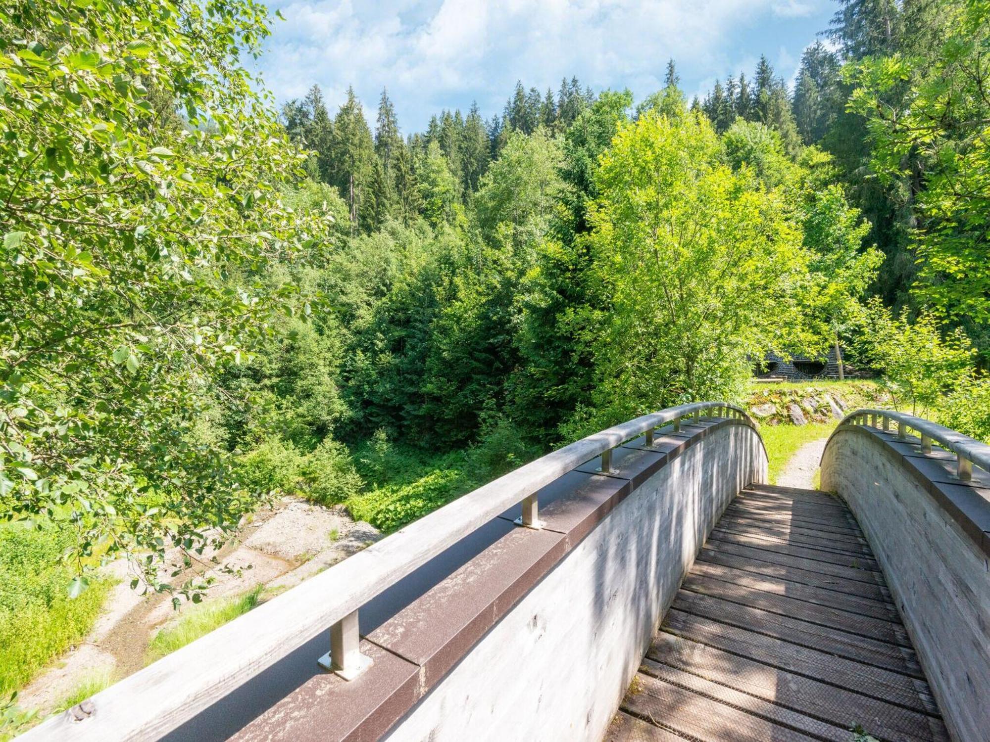 Property In Kirchbichl Exteriör bild