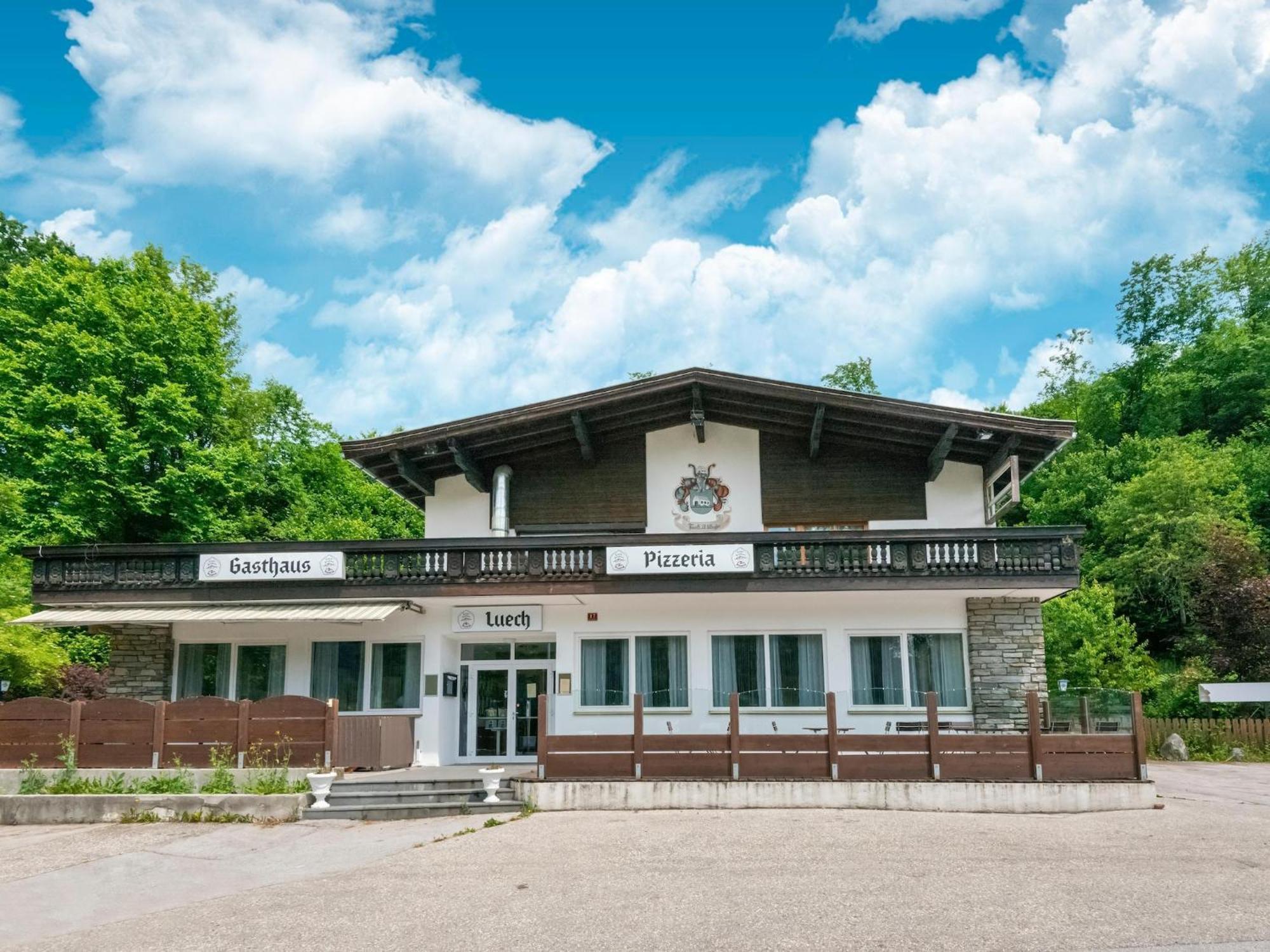 Property In Kirchbichl Exteriör bild