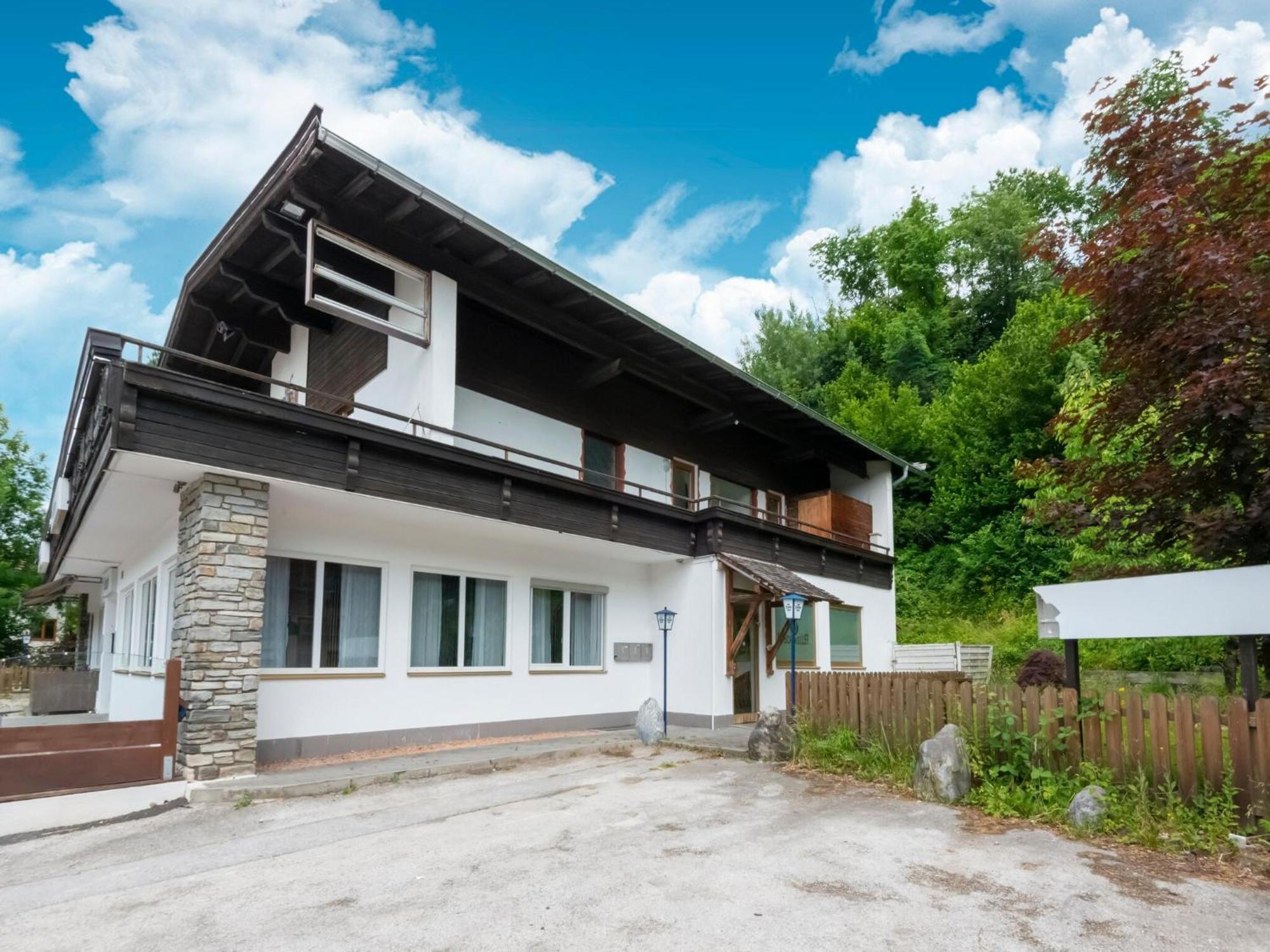 Property In Kirchbichl Exteriör bild